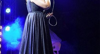 Fado'nun yeni sesi Cludia Madeira İstanbul'da müzikseverlerle buluşacak