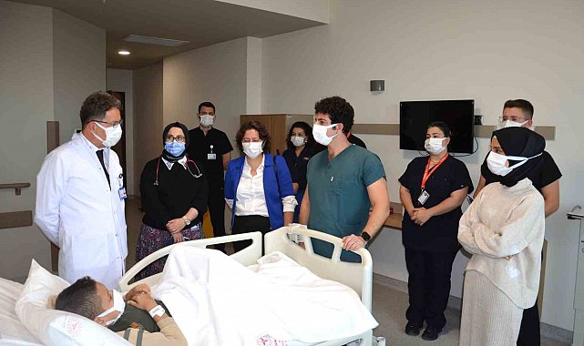 Fedakâr babadan oğluna en anlamlı hediye: 9 yaşındaki oğluna böbreğini verdi.