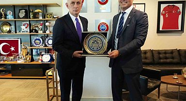 Fenerbahçe Başkanı Sadettin Saran, TFF Başkanı Hacıosmanoğlu'nu ziyaret etti