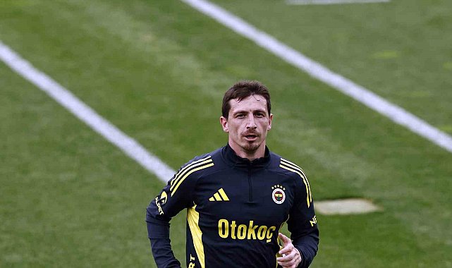 Fenerbahçe önce salonda, sonra sahada çalıştı