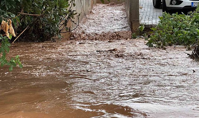 Fethiye sağanak yağışa teslim oldu
