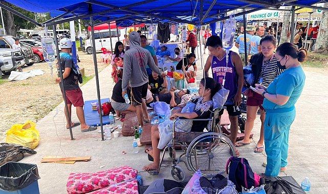 Filipinler'de meydana gelen 6,9 büyüklüğündeki depremde 69 kişi öldü