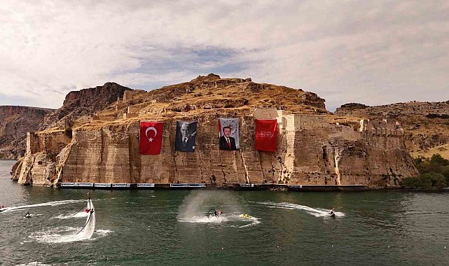 Fırat'ın incisi Rumkale'de Su Sporları Festivali coşkusu