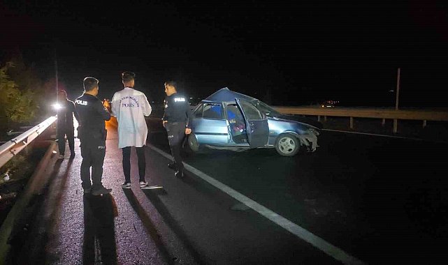 Gaziantep'te 2 otomobil çarpıştı: 1'i ağır 2 yaralı