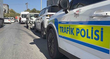 Gaziantep'te 4 aracın karıştığı zincirleme kazada 7 kişi yaralandı