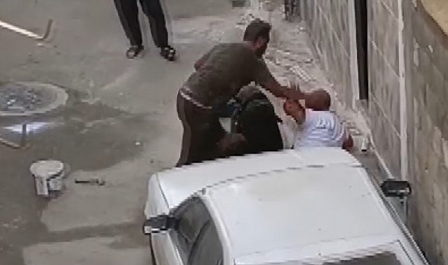Gaziantep'te dehşete düşüren görüntüler: Annesini tekmeledi, ağabeyini defalarca bıçaklayarak öldürdü