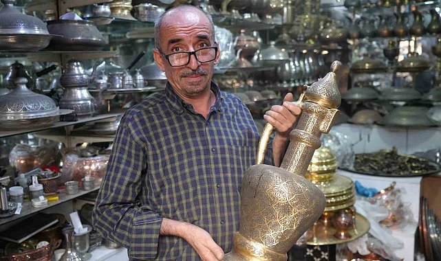 Gaziantep'te ilmek ilmek işlenen bakır ibrikler 100 bin TL'ye satılıyor