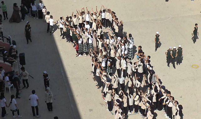 Gaziantep'te öğrencilerden Gazze'ye koreografili destek