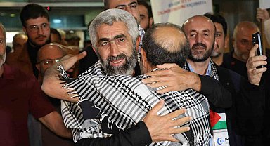 Gazze filosu aktivisti Akılotu: "İsrail'de Türk pasaportu taşıyan çifte vatandaşlar askerlik yapıyor"