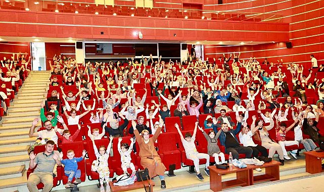 Gebze'de çocuklar için "Aslan Hürkuş" filmi gösterildi