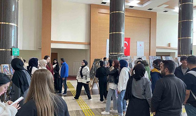 Gençlerin el emeği ürünleri görücüye çıktı