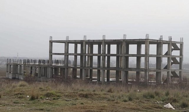 Gönen'de fakülte inşaatı yıllardır tamamlanamıyor: Hayırsever desteğiyle başlatılan proje sessizliğe büründü