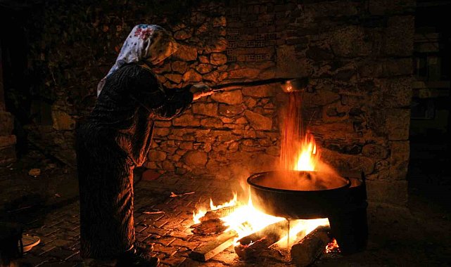 Gördes'te pekmez mesaisi başladı