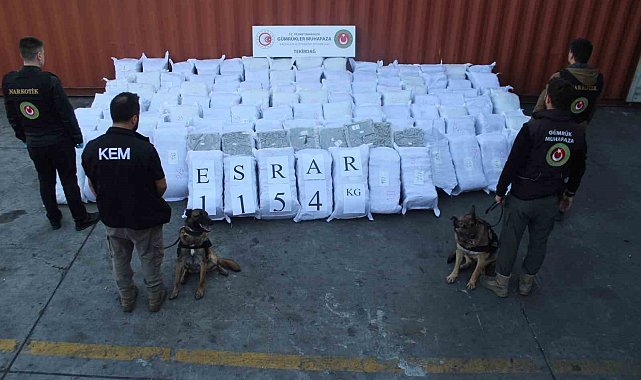 Gümrükler Muhafaza Ekiplerince, toplam 809 milyon lira değerinde uyuşturucu madde ele geçirildi
