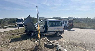 Hafif ticari araç ile panelvan çarpıştı: 1 yaralı