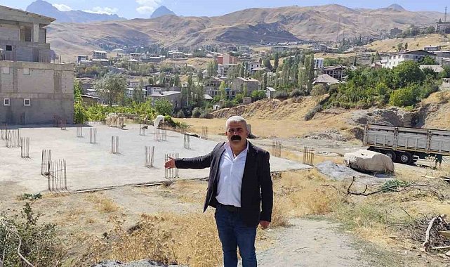 Hakkari'de temeli atılan cami destek bekliyor