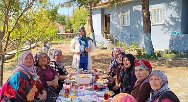 Hatice ebeden çay saatinde sağlık bilgilendirmesi