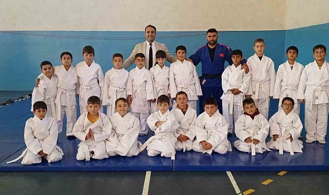 Hınıs'ta judo atağı