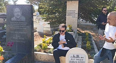 İbrahim Tatlıses, Neşet Ertaş'ın mezarını ziyaret etti