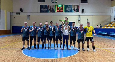 İl Sağlık Müdürlüğü Voleybol Takımı Aydın'da şampiyon oldu