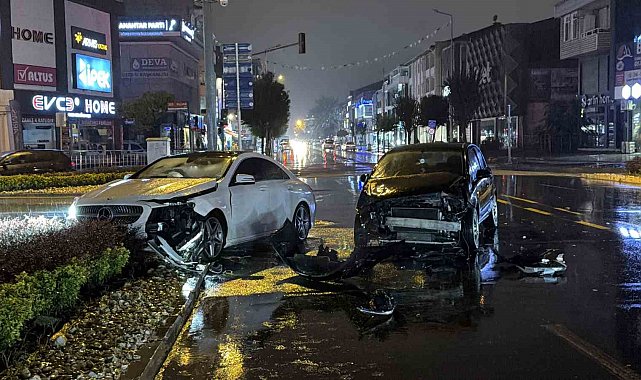 Işık ihlali kazayı beraberinde getirdi