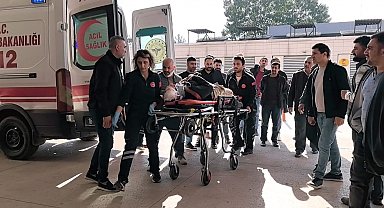 İskelenin altında kalan işçi ağır yaralandı