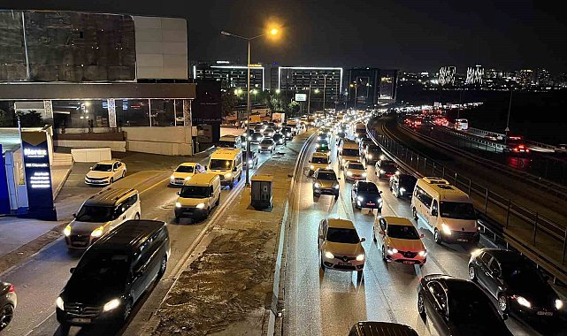 İstanbul'da trafik yoğunluğu yüzde 80'e ulaştı