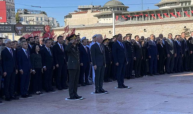 İstanbul'un kurtuluşunun 102. yıl dönümü kutlandı