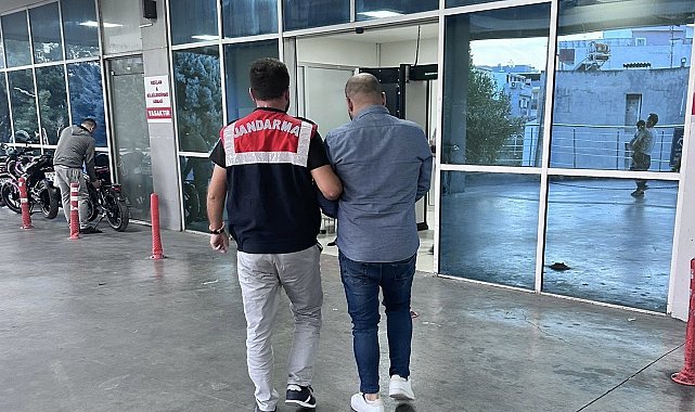 İzmir'de DEAŞ operasyonu: 4 gözaltı