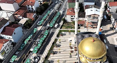 İzmit Başaran Camii meydanı yenilendi
