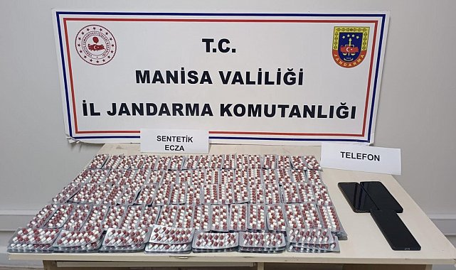 Jandarma durdurdu, binlerce sentetik hap ele geçirdi