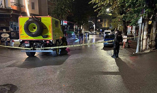 Jiletle kendini kesip çevreye rahatsızlık veren şahsın öldürülmesiyle ilgili 3 kişi tutuklandı