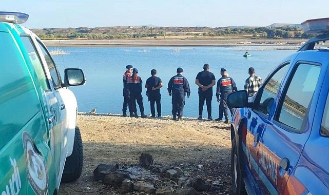 Kaçak avlanan 1 ton sazan balığı tekrar ırmağa bırakıldı