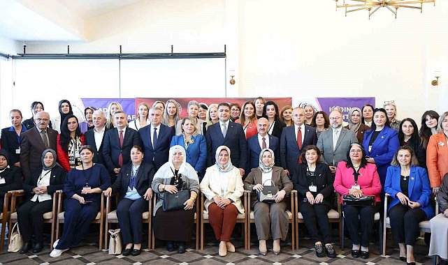 Kadın eliyle güçlenen yerel yönetimler çalıştayı yapıldı