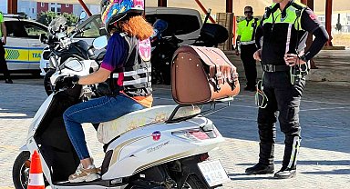 Kadın motosiklet sürücülerine uygulamalı eğitim