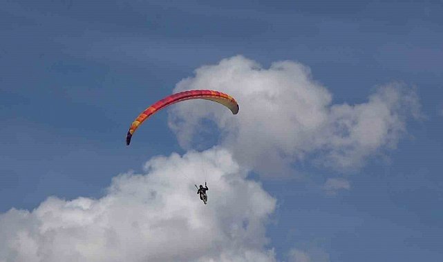 Kadın sporcudan Yamaç Paraşütü Dünya Kupası Ön Eleme Şampiyonasında önemli başarı