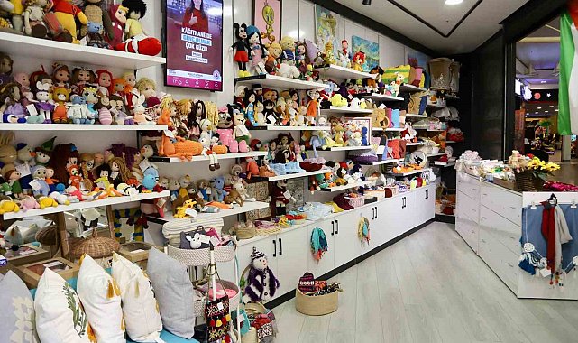 Kadınların el emeği Maharetli Eller Çarşısı'nda sergileniyor