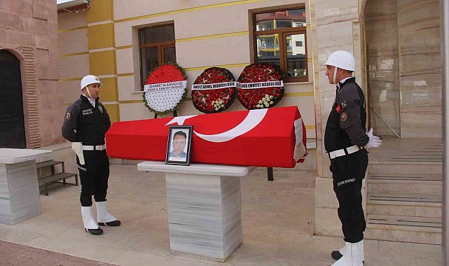 Kansere yenik düşen polis memuru, Sivas'ta toprağa verildi