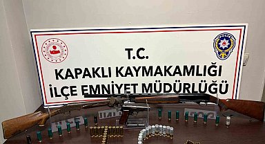 Kapaklı'da arama yapılan evde ruhsatsız tabanca ve 2 av tüfeği ele geçirildi