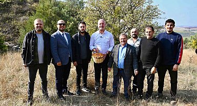Karacabey Belediyesi, 'Alıç Meyvesi'ni dünya pazarında tanıtacak