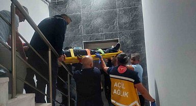 Karaman'da bir kat aşağıya düşen asansördeki şahıs yaralandı