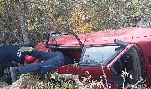 Karaman'da otomobil uçuruma yuvarlandı: 3 yaralı