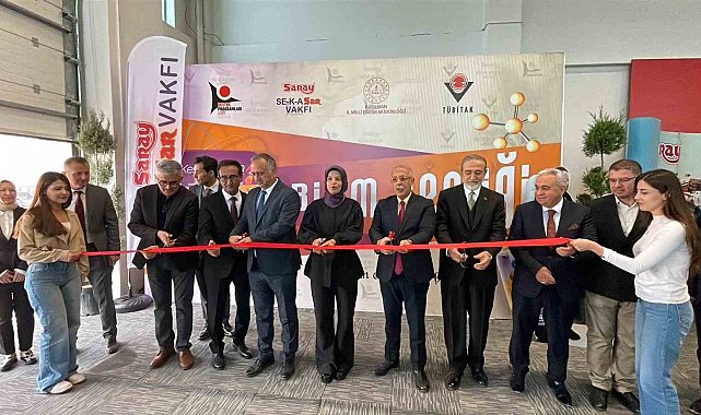 Karaman'da "Keşfetmenin Neşeli Yolculuğu-2" TÜBİTAK 4007 Bilim Şenliği başladı