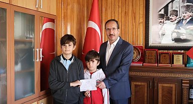 Kardeşlerden anlamlı ve duygu yüklü bağış