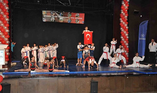 Kars'ta sporun enleri ödüllendirildi