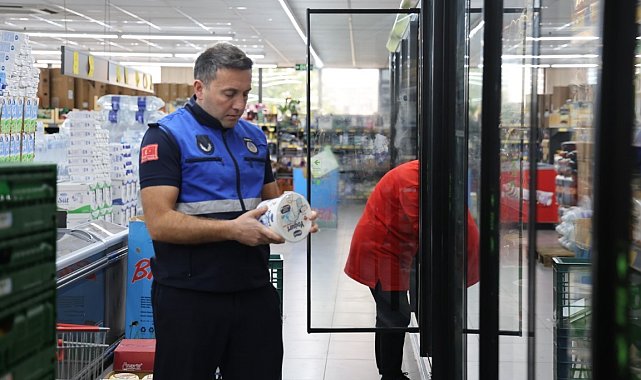 Kartepe'deki marketlerde son kullanma tarihi ve fiyat etiketi denetimi