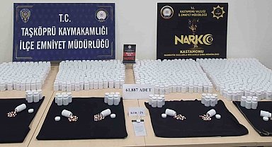 Kastamonu'da binlerce sentetik ecza hapı ele geçirildi: 3 gözaltı