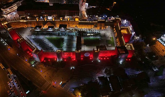 Kayseri Kalesi LED ile aydınlatıldı