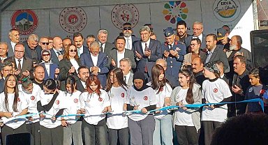 Kayseri Valisi Gökmen Çiçek: "ERVA Spor Okulları çığ gibi büyüyor"