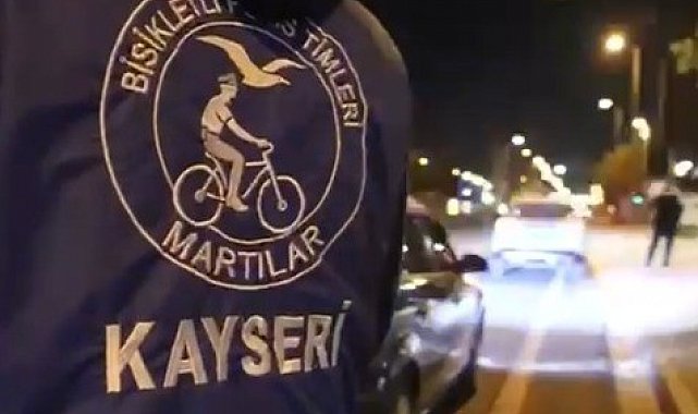 Kayseri'de 66 noktada huzur operasyonu: Aranan 73 kişi yakalandı